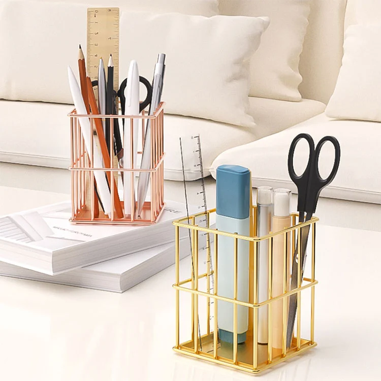 Hvordan kan en metalpenholder til kontorbord forbedre dit arbejdsområde?